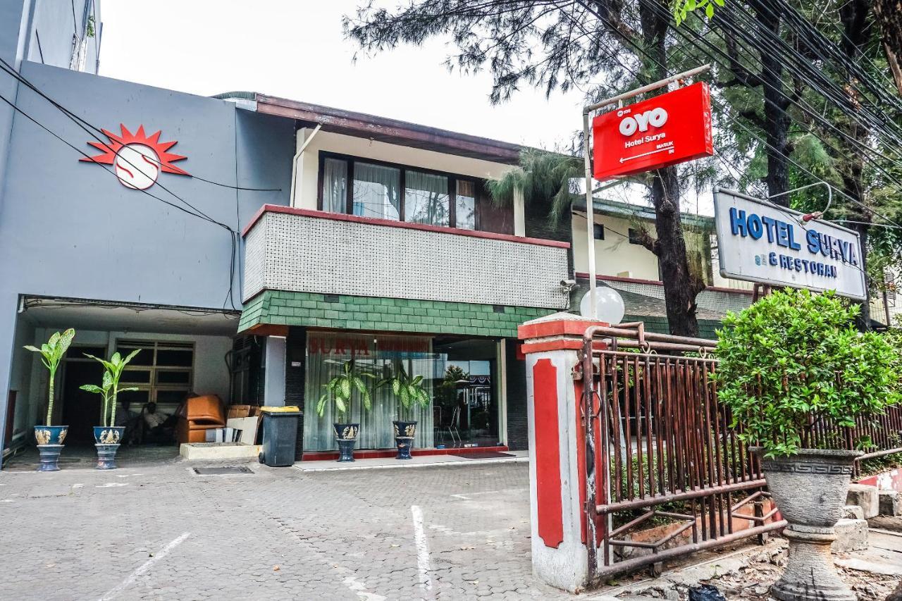 Oyo 108 Hotel Surya Jakarta Buitenkant foto