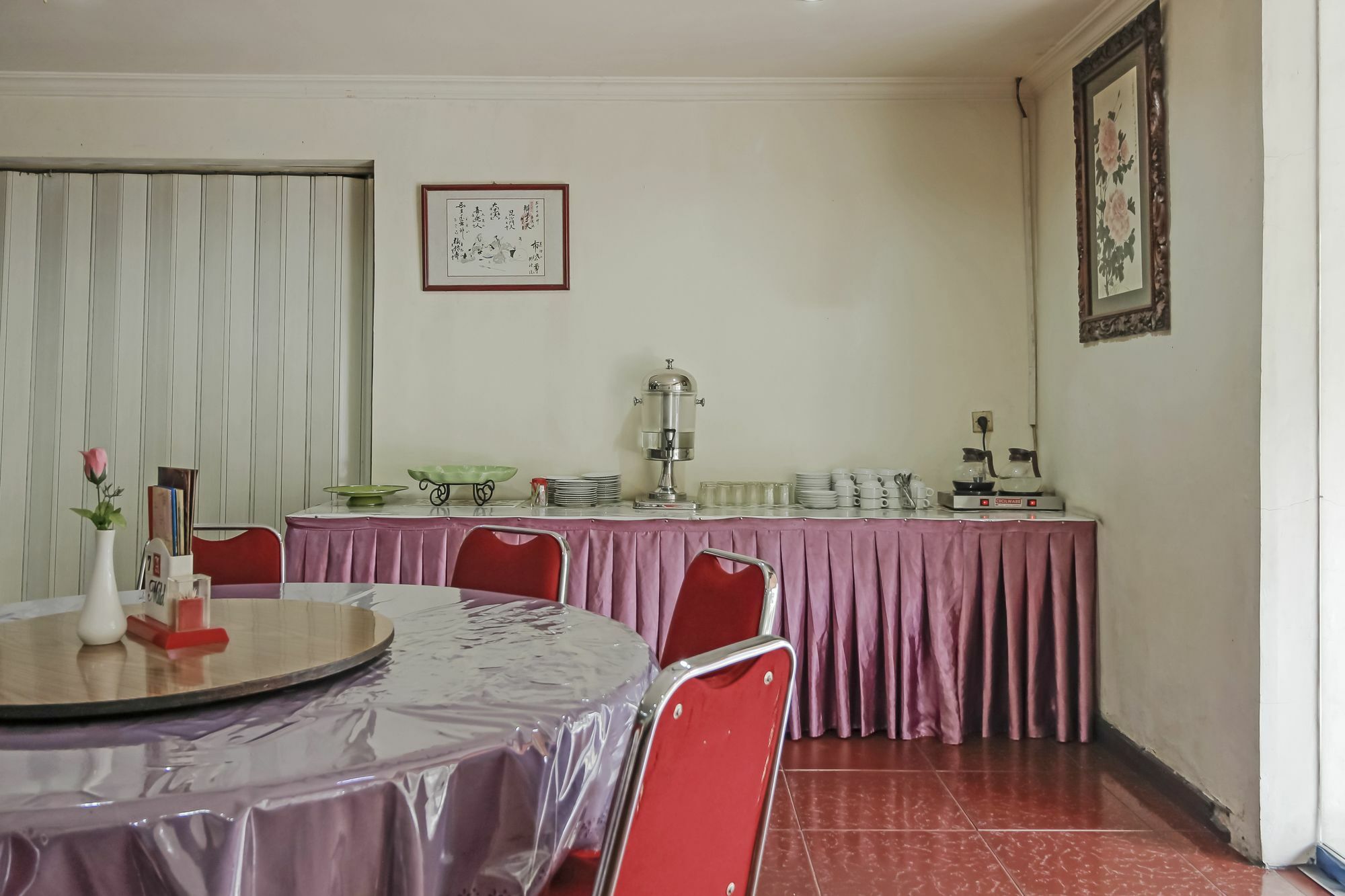Oyo 108 Hotel Surya Jakarta Buitenkant foto