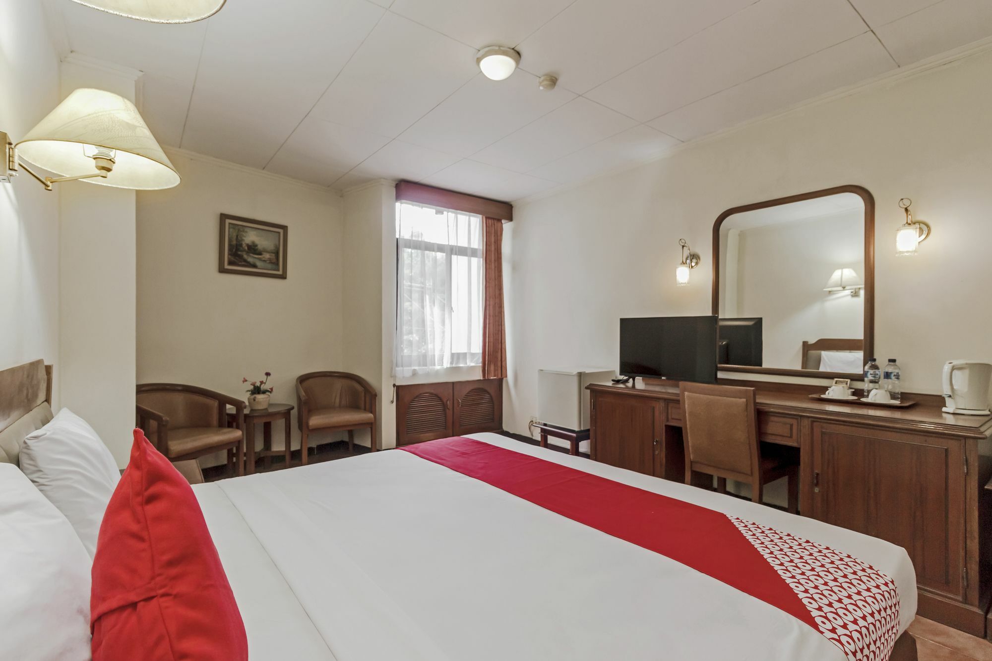 Oyo 108 Hotel Surya Jakarta Buitenkant foto